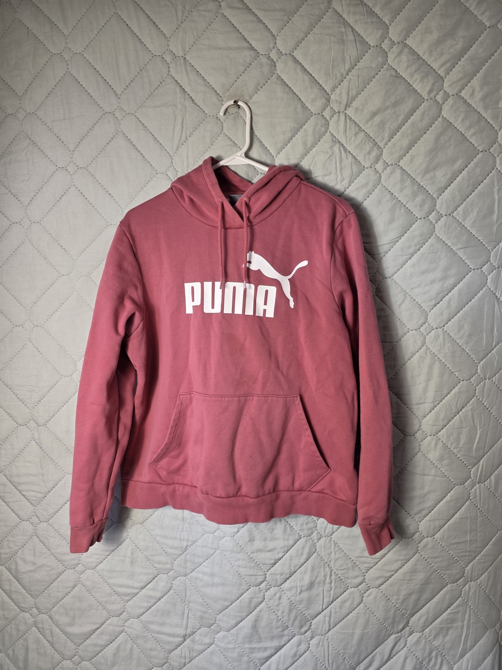Puma Youth Pink Pullover Hoodie with Logo Sz XL